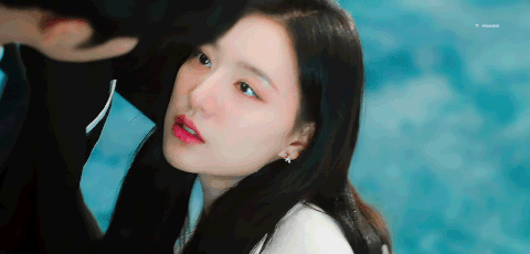 김지원은 어떻게 자연으로 이 얼굴이 나오지