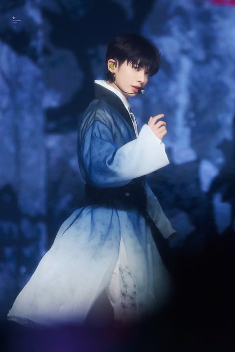 투바투 슈러라 한복 미쳤음 ㅠㅠ