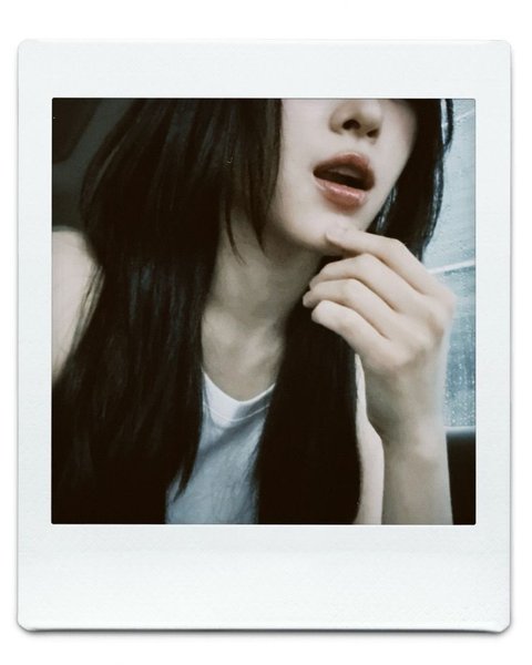 류진이 아카라카 인스타 폭력적이다.. .. ..