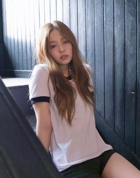 8년전 오늘 블핑 멤버로 첫공개됐던 제니