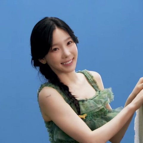 태연 카리나 25살때 시구 비교