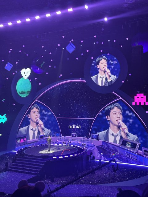 방탄 진 전역 다음 날 팬미팅 용안ㄷㄷㄷ