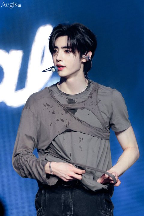 엔하이픈 성훈 위버스콘 얼굴 봄?