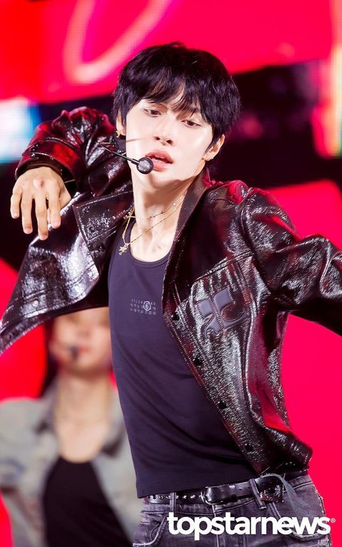 이시각 라이즈 원빈 쇼케이스 기사사진..