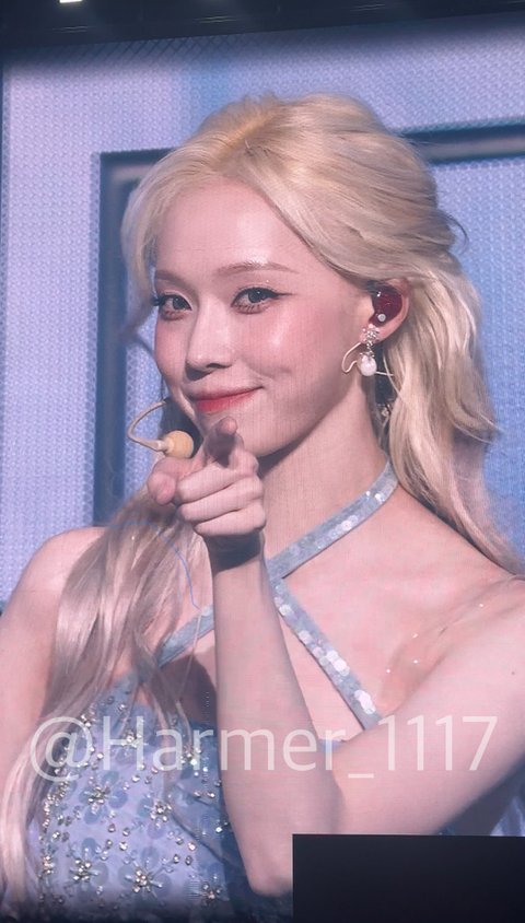 와 윈터 오늘 개이쁘다