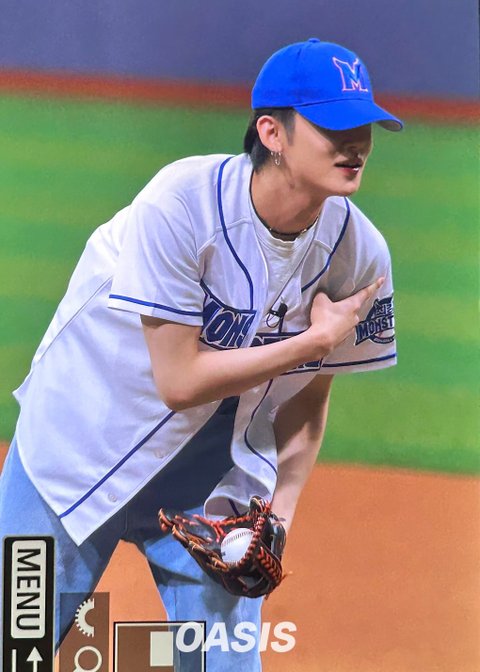 투바투 연준 최강야구 시구