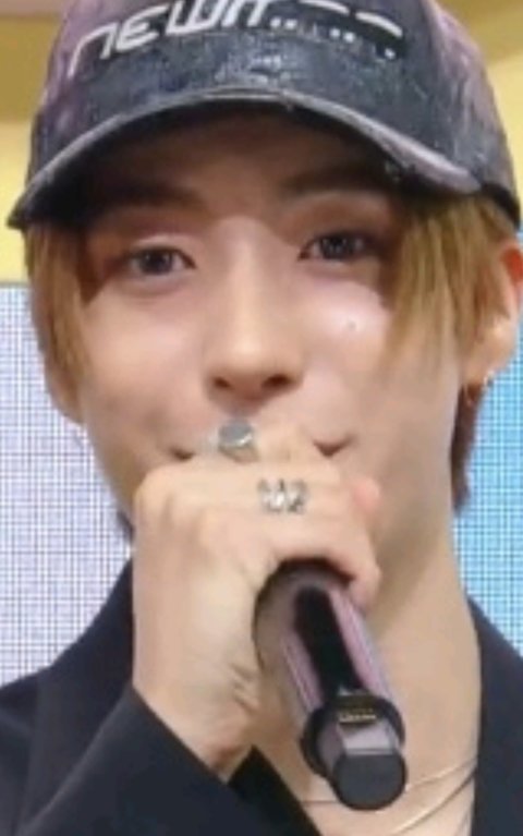 앤톤 하니 얼굴 더치페이스가 너무 안되는데