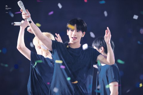 얼굴 난리 난 교세라돔 투바투