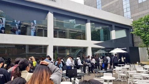 자꾸 개저씨 팬덤 프레임 씌우는거 ㅋㅋㅋㅋ