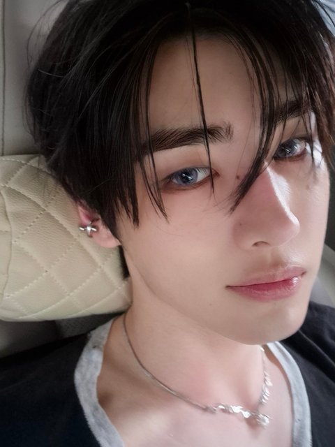 엔하이픈 성훈 셀카 ㄹㅇ 미쳤네