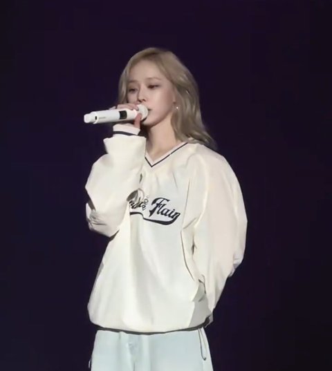 나만 윈터 긴머리가 ㅈㄴ 예쁘냐