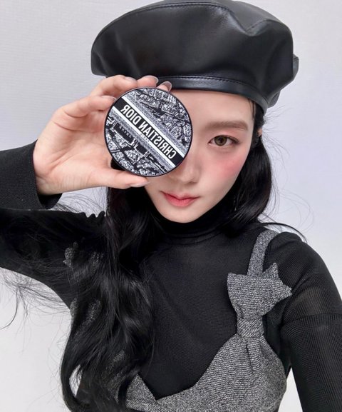 지수 새로운 디올 뷰티 화보