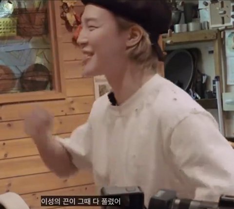 이거 지민이 뷔 때렸다는 얘기야?