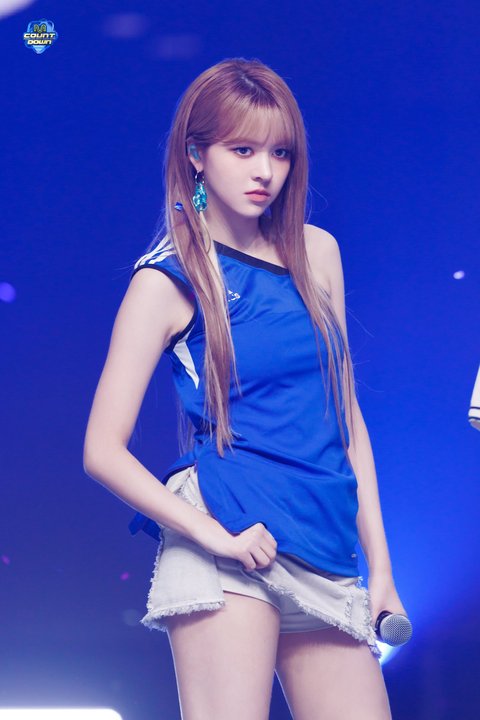 엔믹스 릴리 허리 개이쁘다