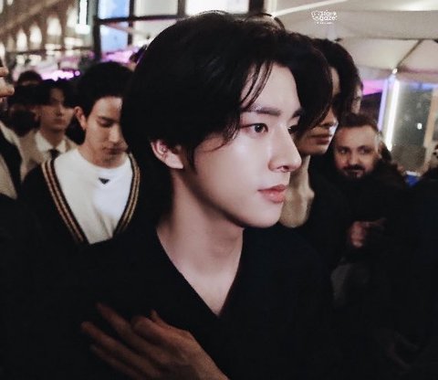 프라다 엔하이픈 제이크가 ㄹㅈㄷ임