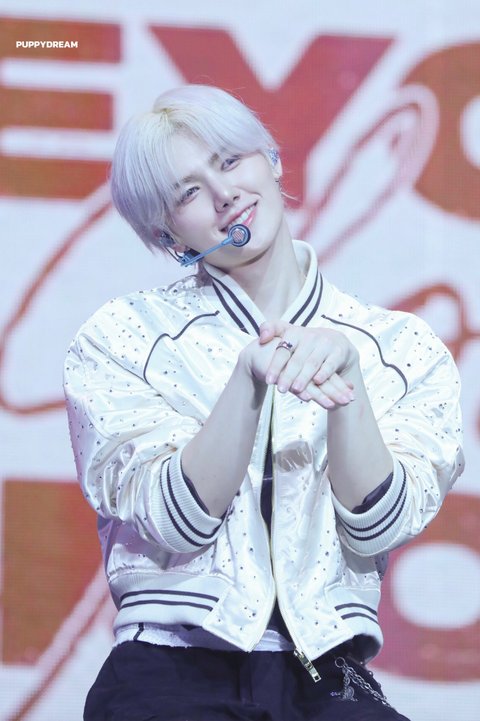 무려 4시간 30분동안 팬콘한 아이돌그룹