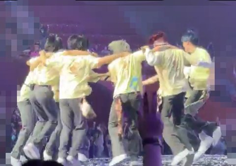 무려 4시간 30분동안 팬콘한 아이돌그룹