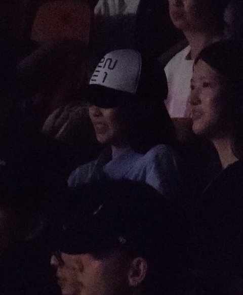 제니 투애니원 콘 갔네