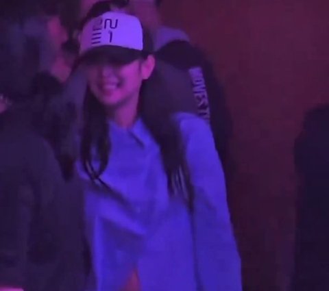 제니 투애니원 콘 갔네