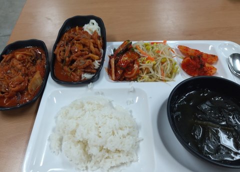 나도 올릴래 10, 1인 가구 점심 메뉴(구내식당)