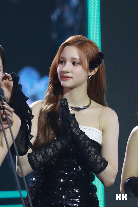 틱톡어워즈에 케플러 휴닝바히에 비주얼