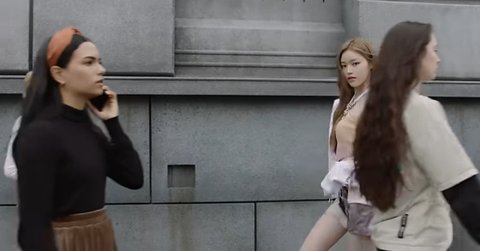 테디 작곡 이즈나 'IZNA' 데뷔곡 티저1 떴어
