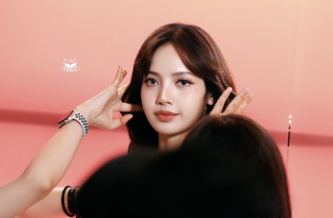 리사 불가리행사 보그커버장식