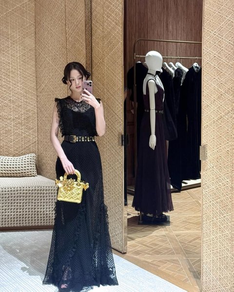 지수 인스타 업뎃 진짜 공주다