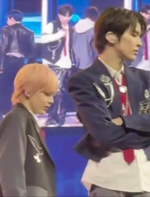 시우민 닮았다는 슴 남자연생 진심 내 완식임