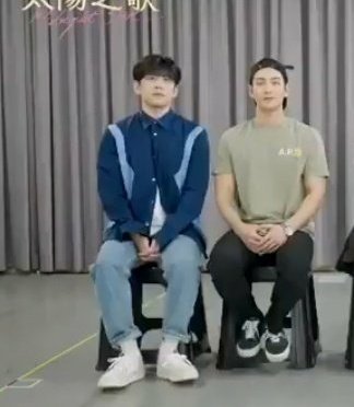 데이식스 의외로 덩치가 있구나 ㄷㄷㄷ