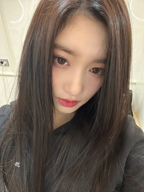 이서 깔끔한 화장 보고싶음