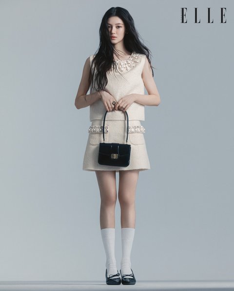 다니엘 새 화보 떴당