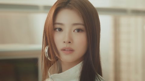 신인 걸그룹 센터 중에 누가 젤 이쁨?