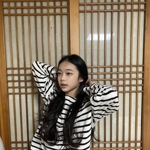 신인 걸그룹 센터 중에 누가 젤 이쁨?