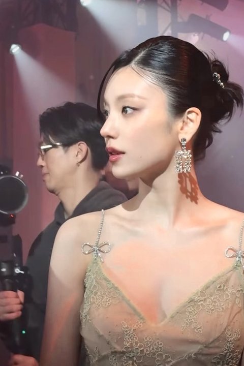 예지는 대체 패션위크때마다 왜이럼?