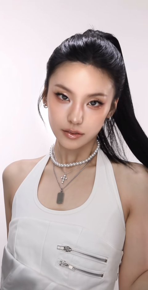 예지는 대체 패션위크때마다 왜이럼?