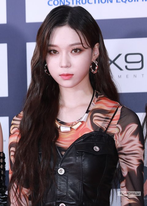 윈터랑 홍은채 둘 중 누가 더 예쁨?