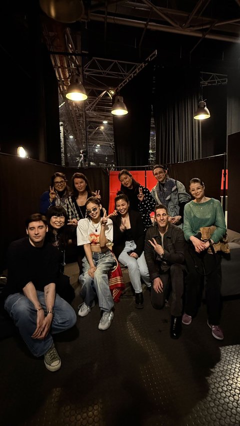 헐 제니 파리콘 반응..