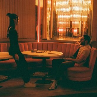 제니는 성범죄자 감싸면서도 이미지 관리 잘하네ㅋㅋ