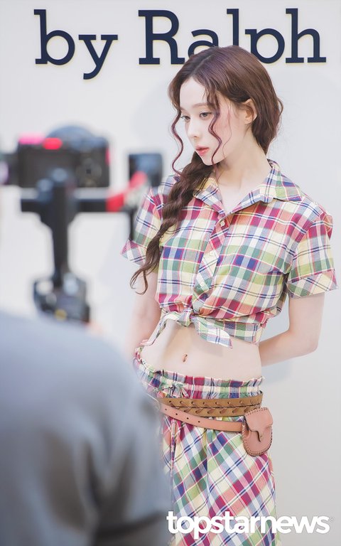 오늘자 폴로행사에서 윈터폼봐