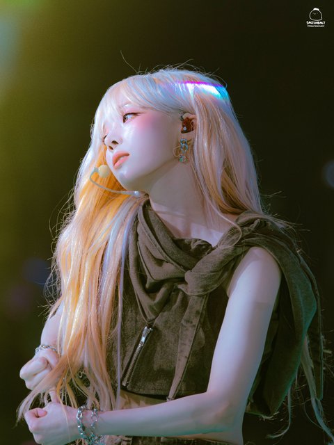 이번 만우절 에스파 사진 엄청 올라오네