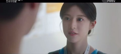 아니 남배여배 얼굴 밸런스 좀 안맞지않냐