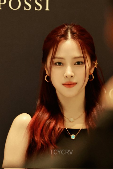 오늘자 있지 류진 'REPOSSI' 포토콜
