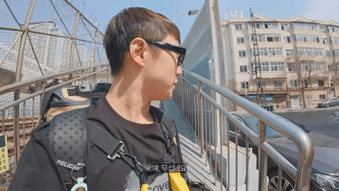 중국 방문하고 충격먹은 빠니보틀.jpg