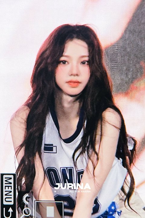 홍익대 카리나 예쁘다