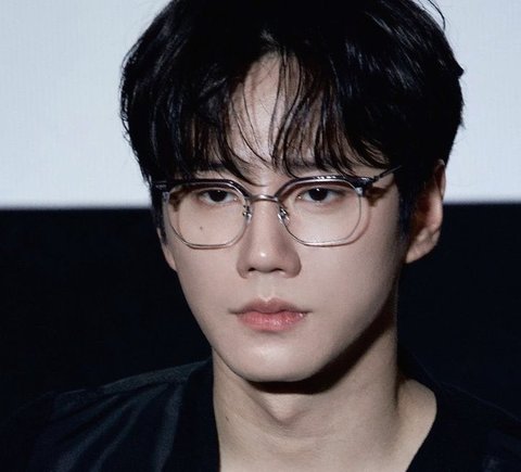 와 긍데 나이먹은게 더 잘생기기 쉽지않은데