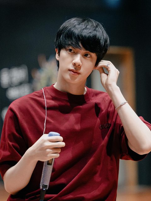 진 왜케 잘생김