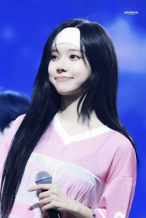 윈터 실물 이중에서 뭐가 제일 가까워?