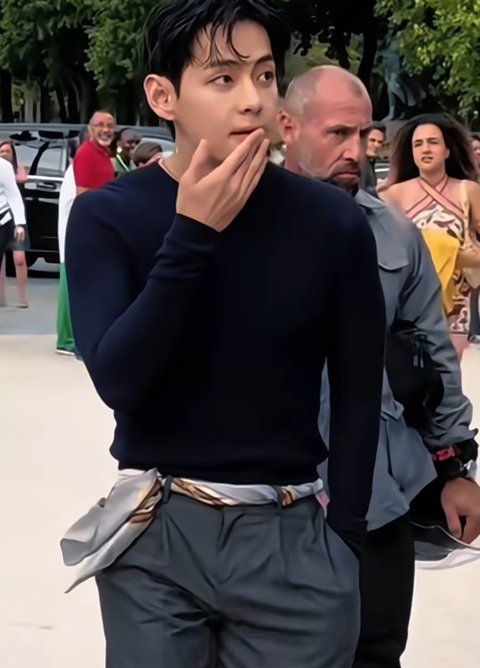 뷔 이사진 충격적이다