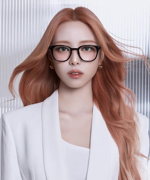 유나 첫 안경광고